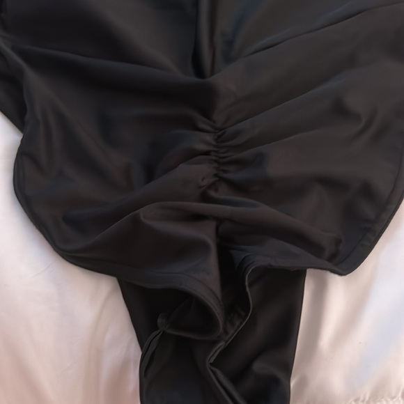 PrettyLittleThing Black Clear Strap Scoop Swimsuit Size 6 Cheeky Bottom - Picture 8 of 9